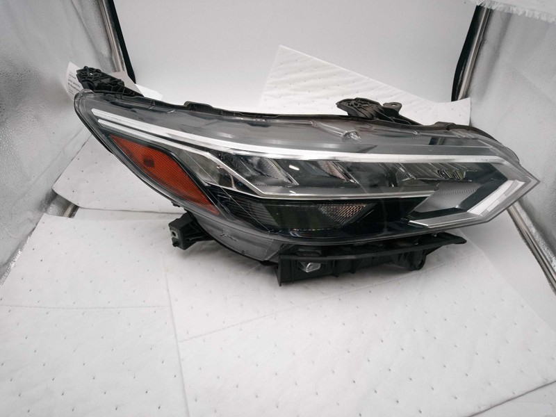 2020 Nissan Sentra Right Headlight Assembly Grey OEM 690479 80K Miles