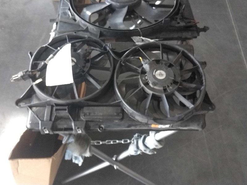 2016 Ford Mustang Engine Cooling Fan Motor OEM White 2.3L 80K Miles FR338C607B