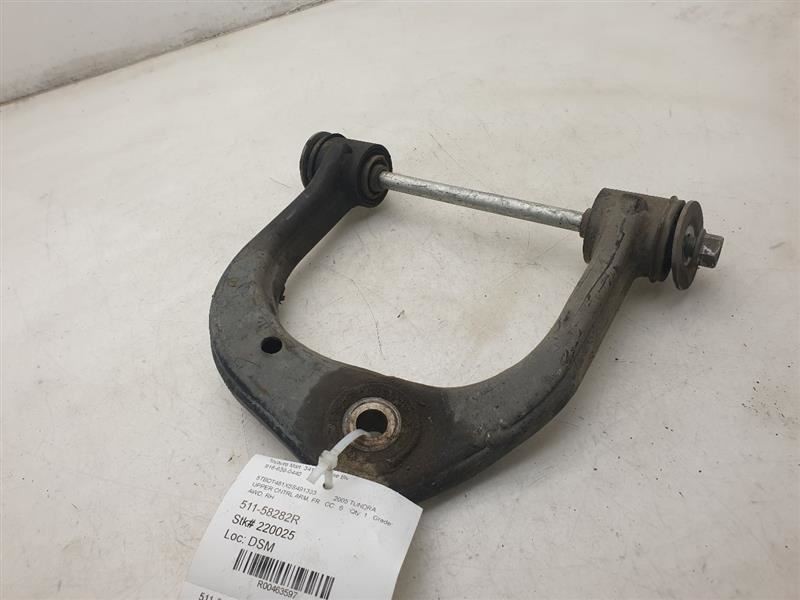 01-07 TOYOTA SEQUOIA PASSENGER SIDE FRONT UPPER CONTROL ARM