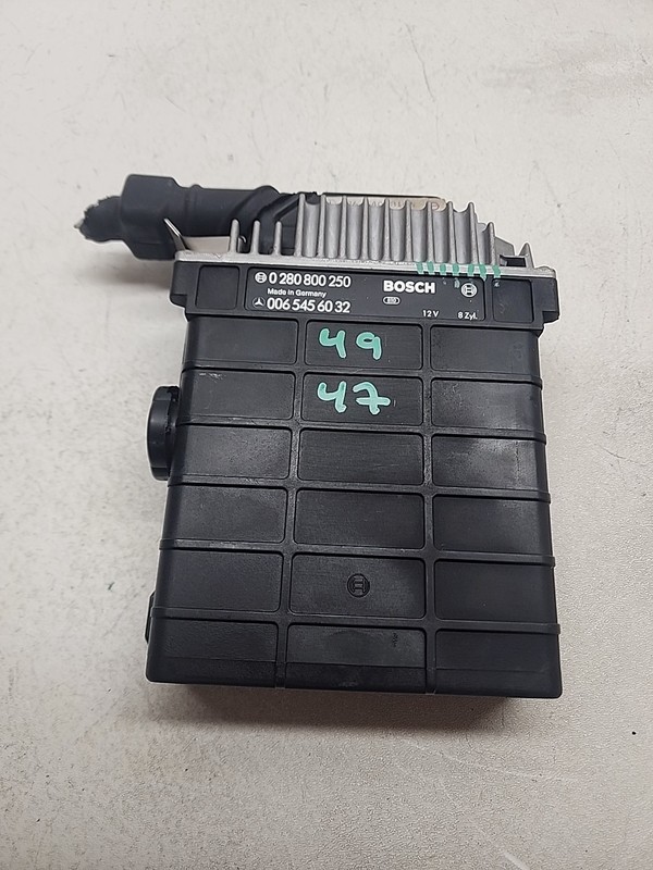 0065456032 MERCEDES W126 R107 560SEL 560SEC 560SL ENGINE CONTROL MODULE ECU ECM