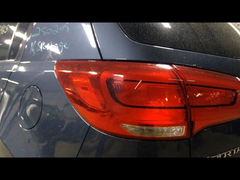 Driver Tail Light Quarter Panel Mounted Incandescent Fits 14-16 SPORTAGE 1607824