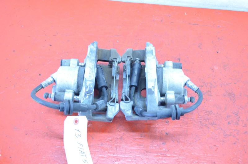 12-17 FIAT 500 FRONT LEFT / RIGHT BRAKE CALIPER SET OEM