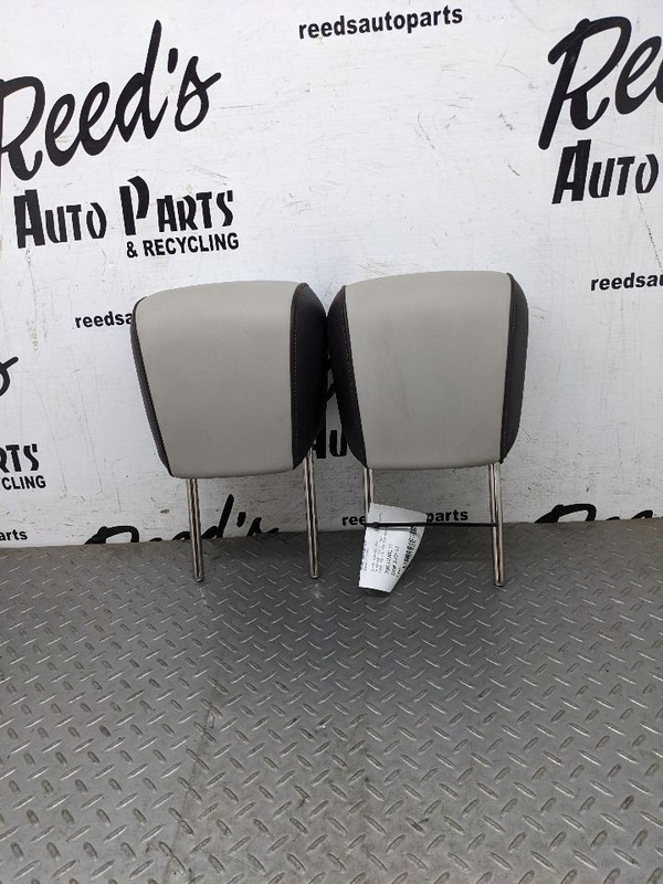 2012-2016 Equinox Front Pair LH RH Headrest 1163876