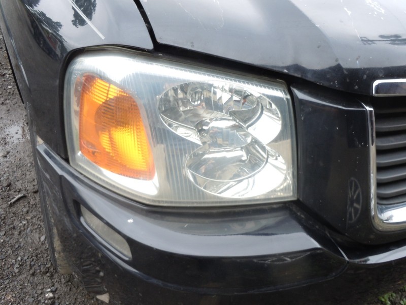 2002-2009 GMC Envoy Halogen Headlight Passenger Right RH