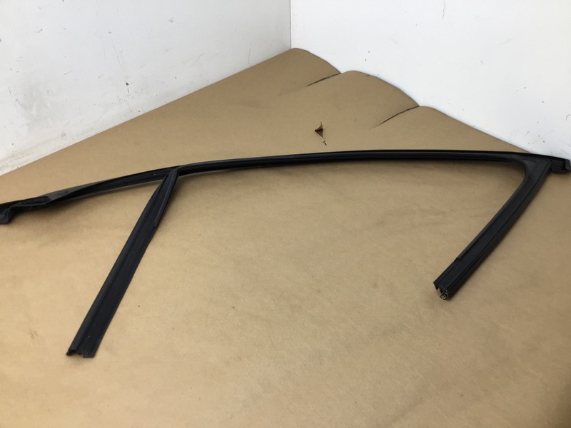 Mercedes E63 S W213 2018 Front Right Door Window Seal Weather Strip 18-20 ;:O