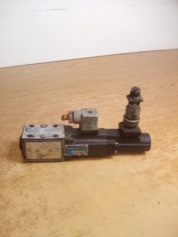Continental Hydraulics ED03M-5A1C-GLRD-12X-A Control Valve