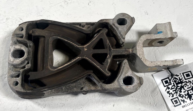 2021 - 2025 FORD BRONCO SPORT ENGINE TORQUE ROD MOUNT BRACKET 1.5L # 111568