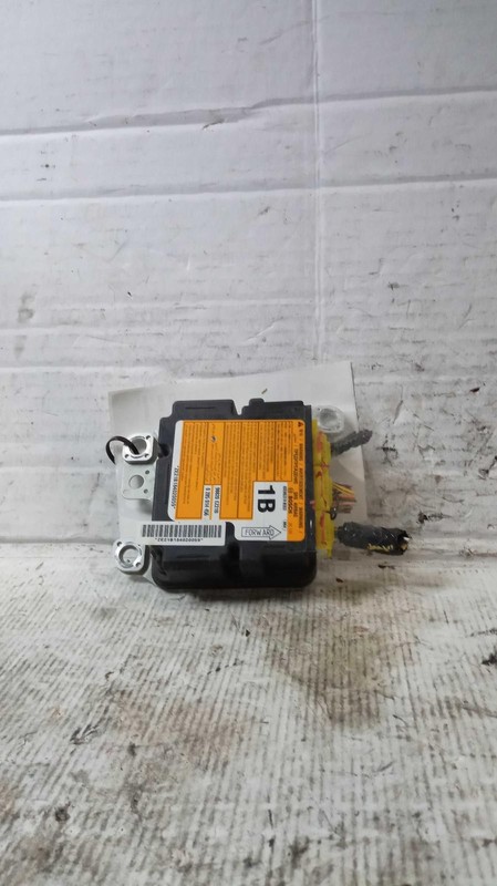 Used Air Bag Module fits: 2018 Nissan Titan Air Bag front side and roof Standard
