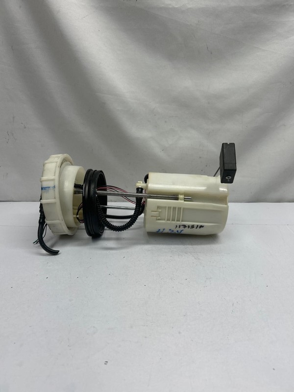 2001 2002 2003 2004 Toyota Tacoma fuel pump assembly 4x2 pre runner