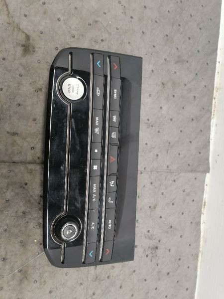 Temperature Control Front Dash Mounted ID JX6318C858SB Fits 18-19 XF 1228959