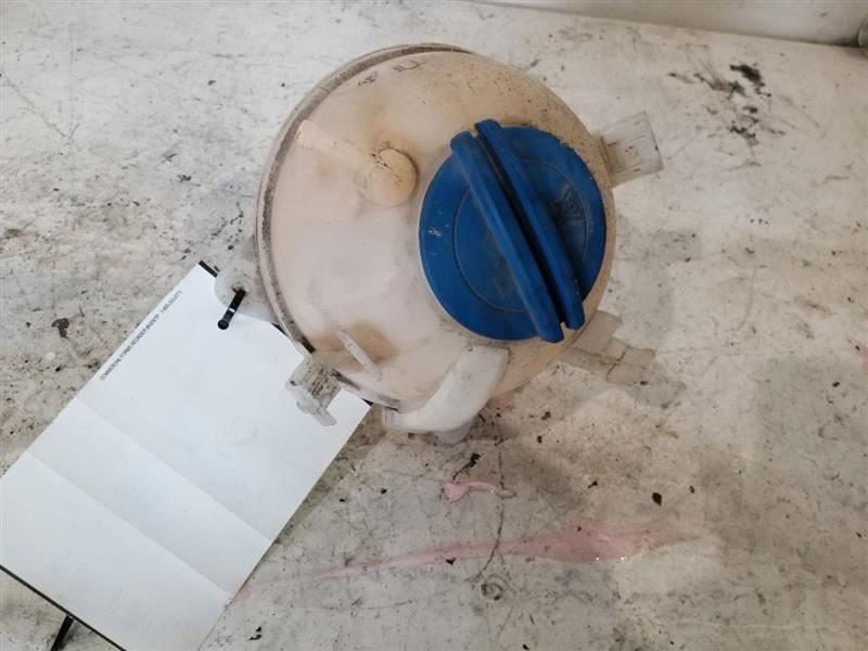 Coolant Reservoir Fits 06-10 12-20 PASSAT 3296390