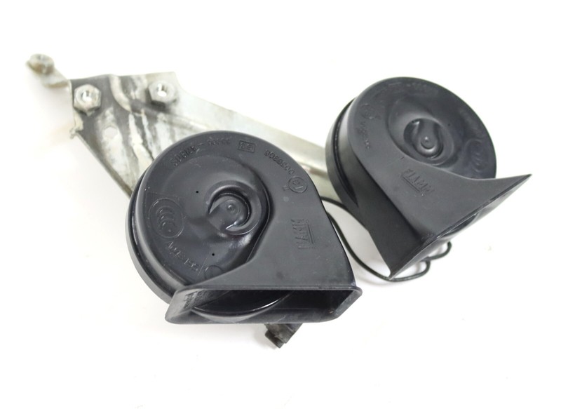 2011-2015 Cadillac CTS-V Coupe Horn Assembly High And Low Pitch Set USED OEM GM