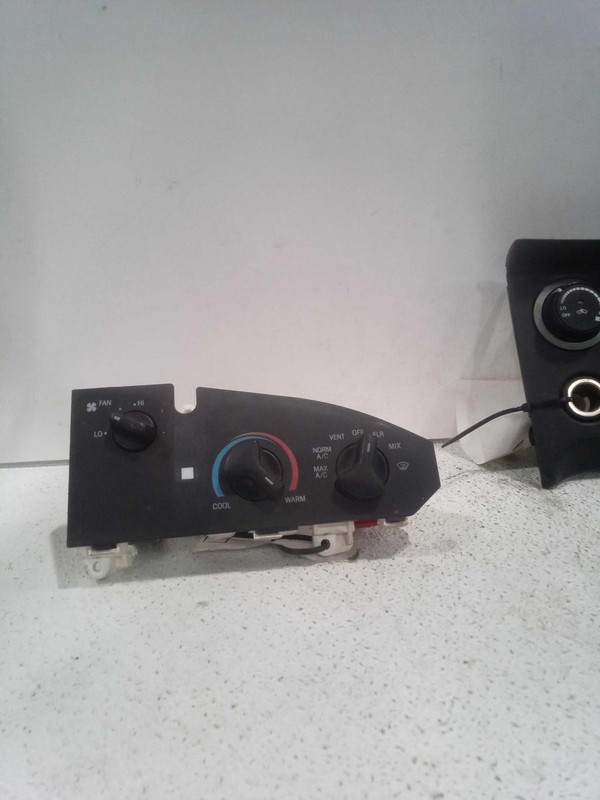 1997 Ford E150 Van A/C Selector Switch Temp Control OEM Used 655-00522
