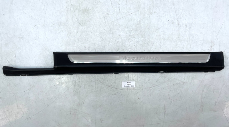 ✅ 17-23 OEM Mercedes C300 A205 W205 Front Left Driver Door Sill Scuff Plate