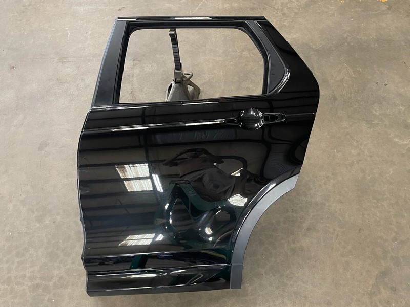 ⭐2015-2019 LAND ROVER DISCOVERY SPORT REAR LEFT DOOR PANEL SHELL OEM LOT2605