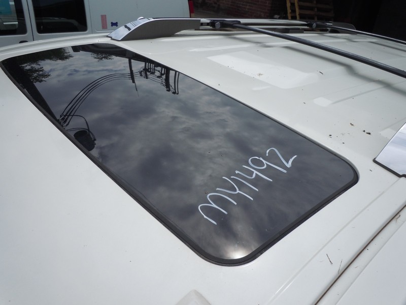 2004-2010 Infiniti QX56 Sun Roof Glass OEM