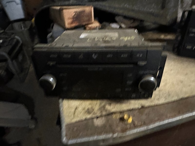 07-17 JEEP DODGE CHRYSLER Radio STEREO SINGLE DISC CD PLAYER P68021163AD