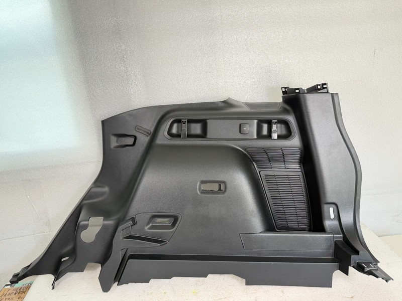 2021-2024 FORD BRONCO SPORT REAR TRUNK RIGHT SIDE QUARTER PANEL TRIM COVER OEM