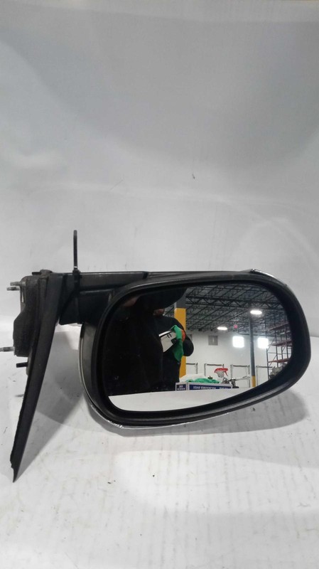 Used Left Door Mirror fits: 2005 Chrysler 300 folding heated chrome cover Left G
