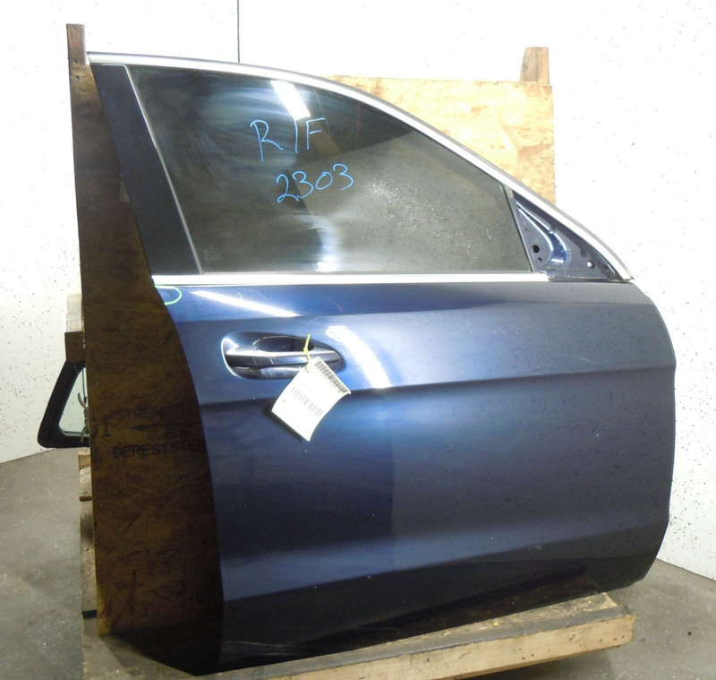 2013-2016 Mercedes-Benz GL450 Front Door Assembly Passenger Right RH OEM 890