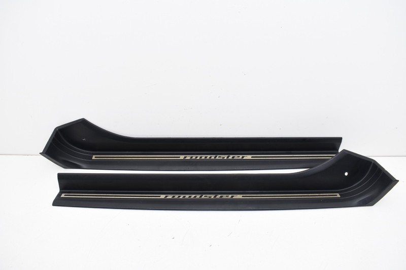 96-02 BMW Z3 Roadster Door Sill Step Kick Scuff Panel Trim Cover Set OEM KW52