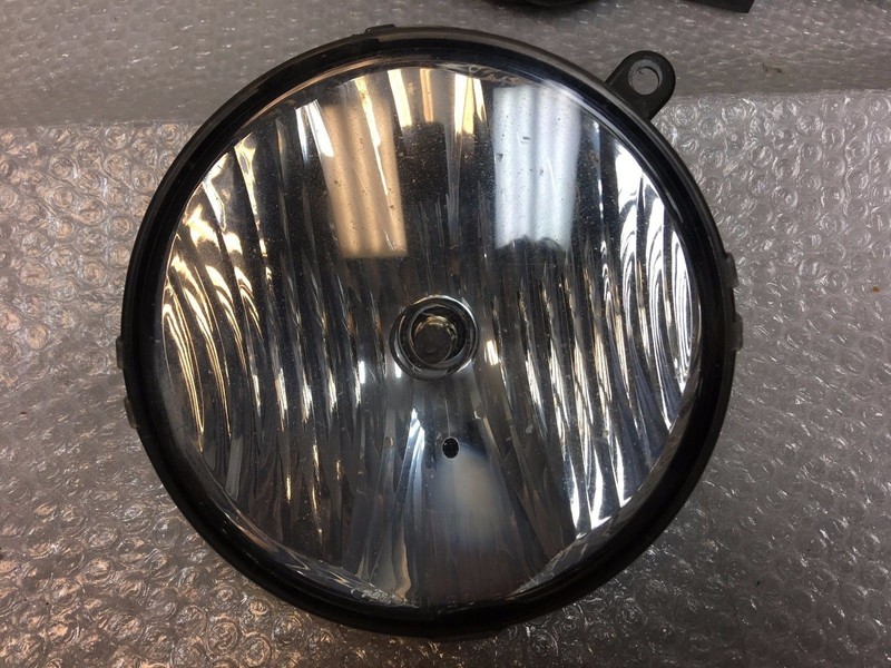 OEM Fog Light Lamp Fits 2005-2009 Ford Mustang GT Left Driver Side 3 BROKEN TABS