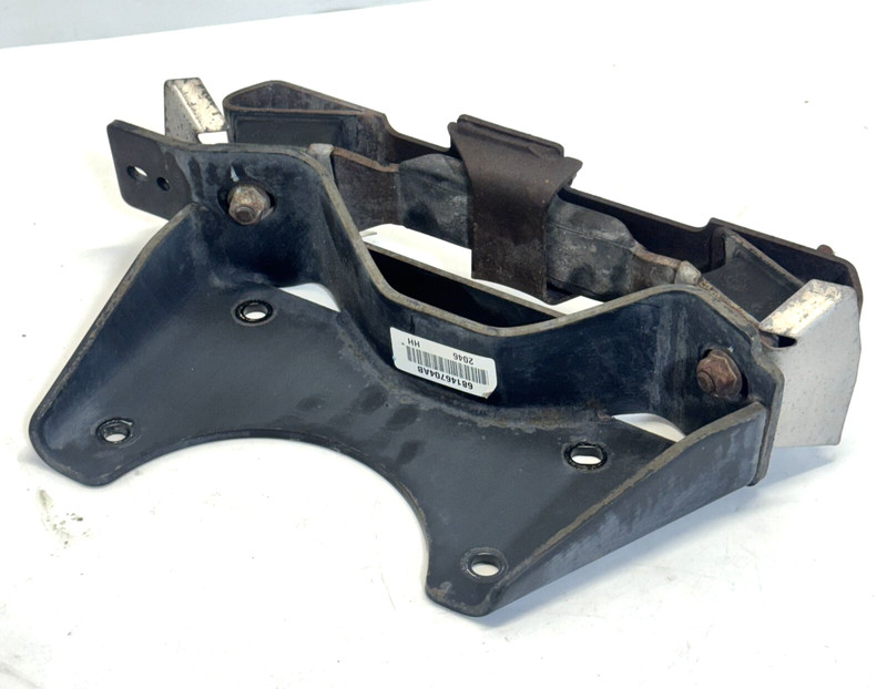 ✅ 2013-2024 RAM 1500 Classic 5.7L V8 4x2 TRANSMISSION MOUNT BRACKET Mopar OEM