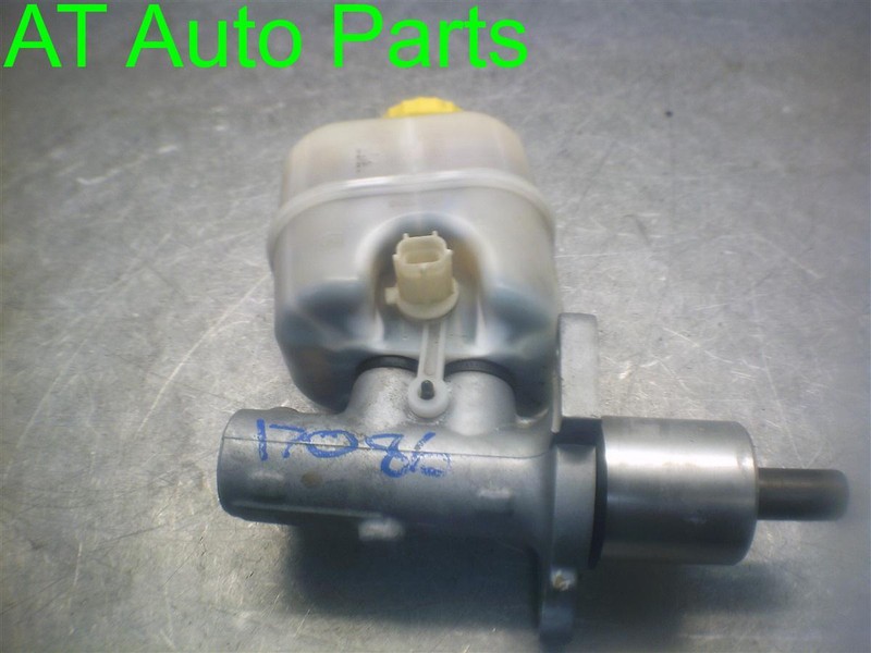 02 03 04 05 LIBERTY 3.7LBRAKE BOOSTER MASTER CYLINDER OEM 541-01212A