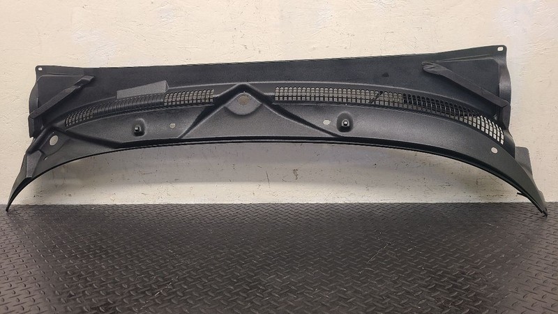 01-04 Dodge Dakota Cowl Vent Panel OEM 55055986AG