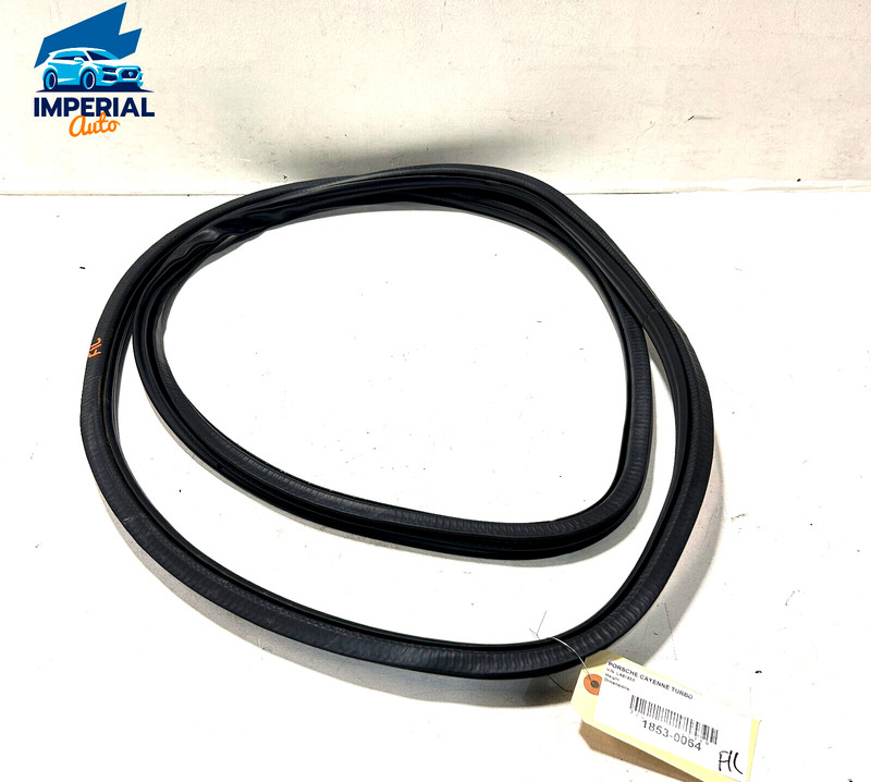 2011-18 PORSCHE CAYENNE FRONT LEFT DRIVER SIDE DOOR BODY WEATHERSTRIP SEAL OEM
