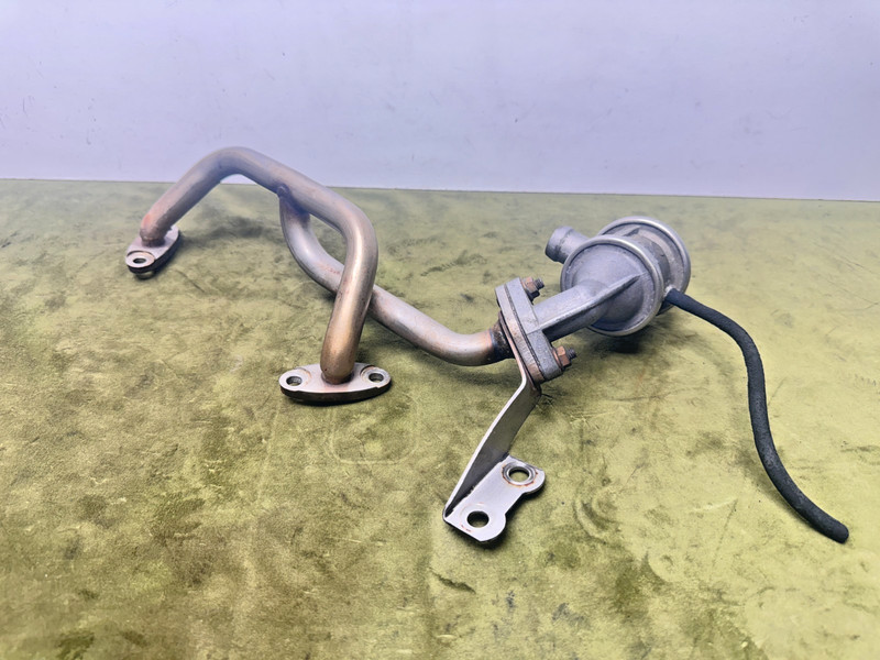 96–00 BMW E36 M52 2.8L Engine Exhaust Manifold Air Intake Tube Pipe OEM 100K Mi