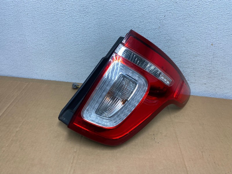 2011-2015 Ford Explorer Police Package Right Passenger Side Tail light AD0725 LK