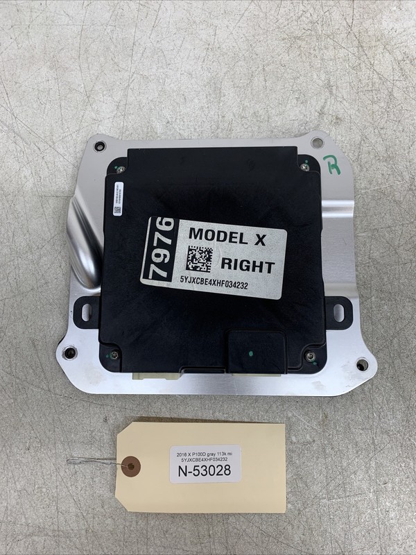 16-20 Tesla Mod X Front RH Passenger Door Control Module 1050183-00-D 53028 B60