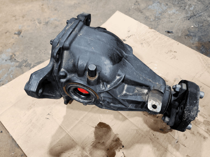 2010-2016 Mercedes-Benz E350 Rear Differential Carrier Case OEM