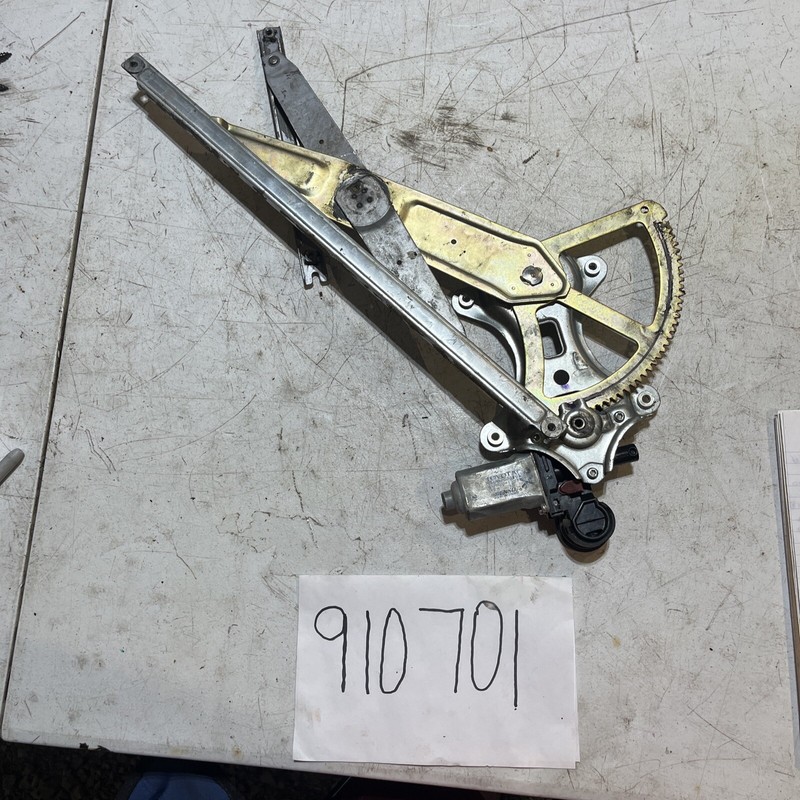 2001-2007 Toyota Highlander Front Left Glass Window Regulator Motor Assembly OEM