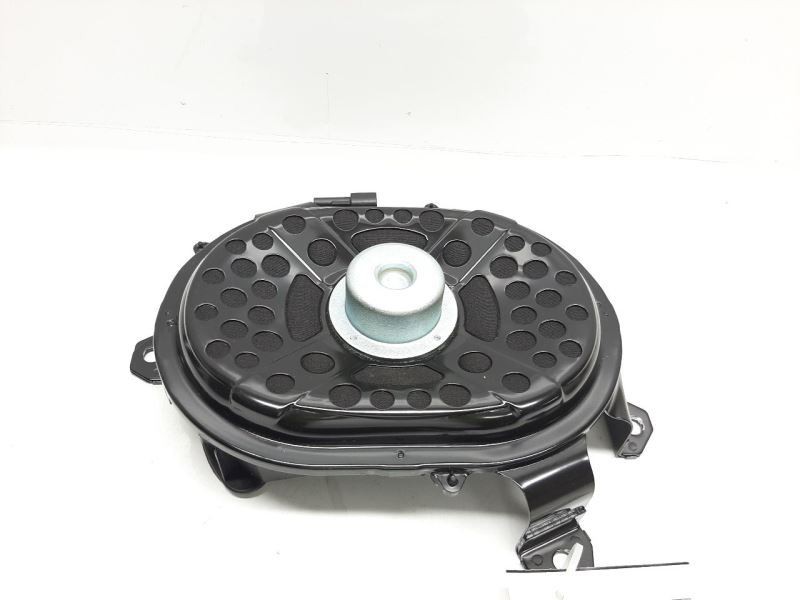 Range Rover HSE L405 Rear Sub Woofer Speaker Central BASS GK5218808AB