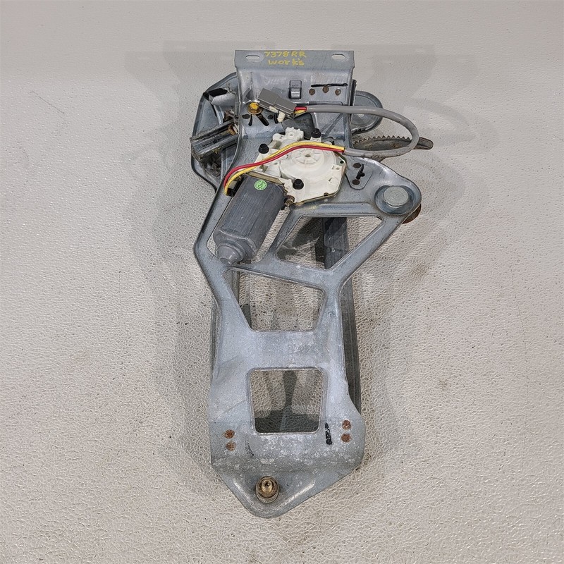 99-04 Mustang Convertible Passenger Rear Quarter Window Regulator Rh Oem Aa7378