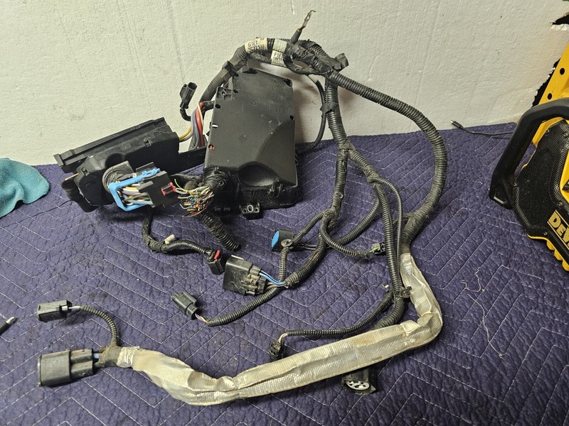 2017Ford Focus Fusebox Fuse Box Relay Module Parts Only