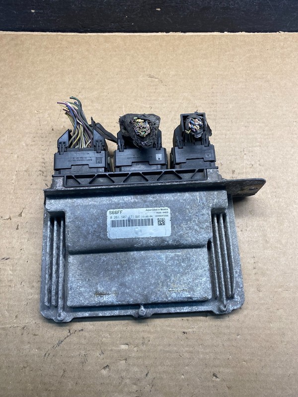 2011 Ford E150 E250 E350 5.4L Engine Control ECM BC2A-12A650-BBB AD9982 DW