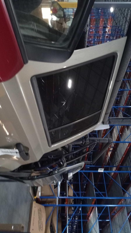 2009 Jeep Patriot Left Door White PW PL 135K Miles OEM Used Parts