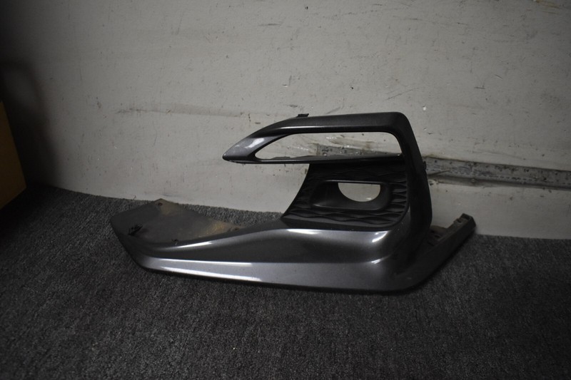 2018-2020 INFINITI Q50 RED SPORT FOG LIGHT BEZEL LEFT SIDE FACTORY OEM