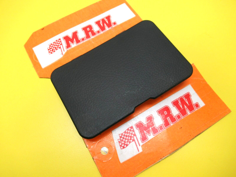 LEFT SIDE DASH FUSE COVER TRIM CAP LOWER KNEE PANEL 00 01 02 03 04 05 MR2 SPYDER