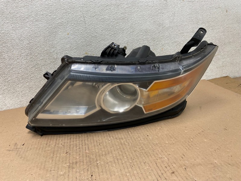 2011 to 2013 Honda Odyssey Front Left Driver LH Headlight Xenon AB6000 DW