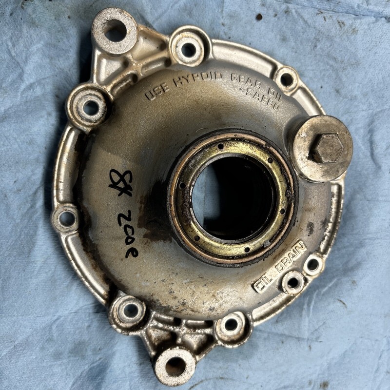 1984 84 Vintage Honda ATC200E Atc TRX 200 rear differential cover