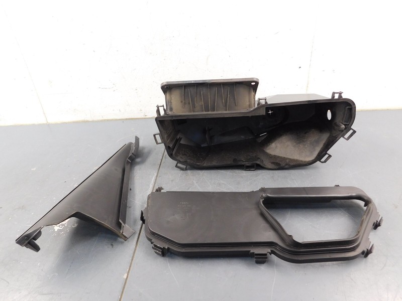 2022 2120Audi RSQ8 RS Q8 / Urus Air Intake Duct Guide Assembly #5543 Y5