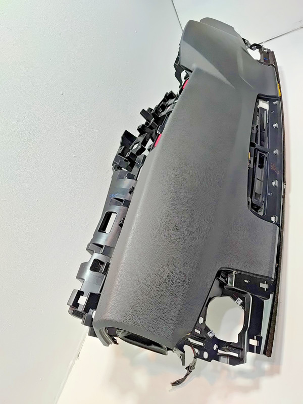 TOYOTA CAMRY 2018 - 2020 DASH DASHBOARD INSTRUMENT PANEL OEM BLACK