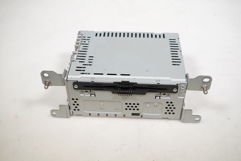 2013-2015 Ford Fusion OEM Single CD AM FM SAT HD Radio Receiver DS7T-19C 107-CL