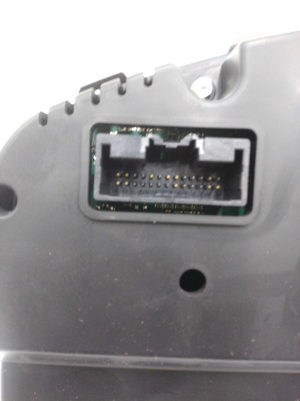 2013 Ford Edge Speedometer Gauge OEM Used 3.7L White 164K Miles NJ25-24088