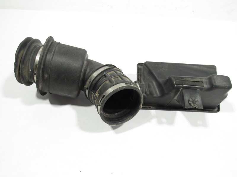 19-22 GMC Sierra 2500 2022 6.6L Air Cleaner Intake Tube Duct Resonator #3