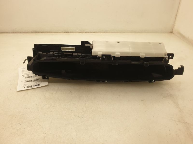14-15 TOYOTA PRIUS SPEEDOMETER CLUSTER